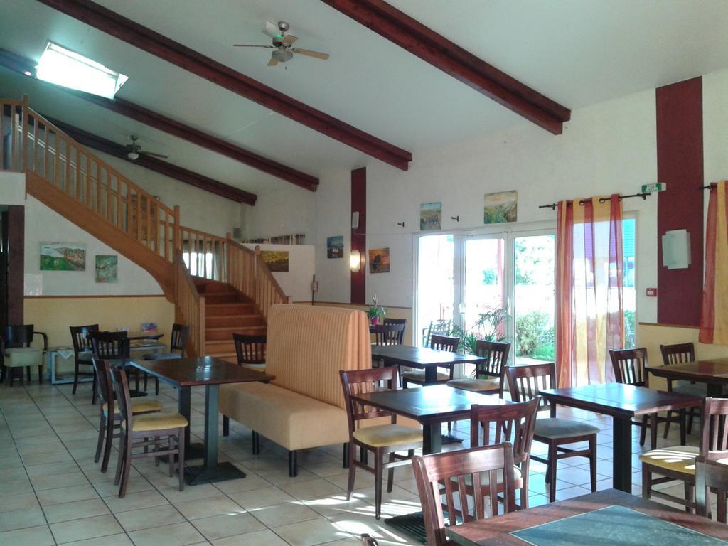 Couett'Hotel Oloron Sainte Marie מראה חיצוני תמונה