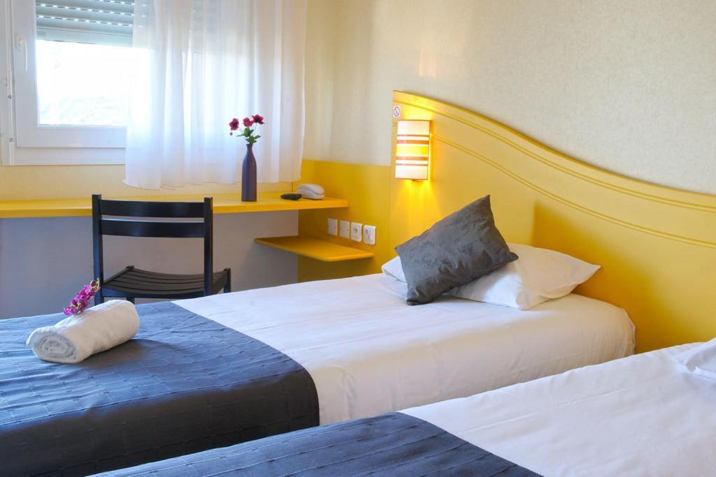 Couett'Hotel Oloron Sainte Marie מראה חיצוני תמונה